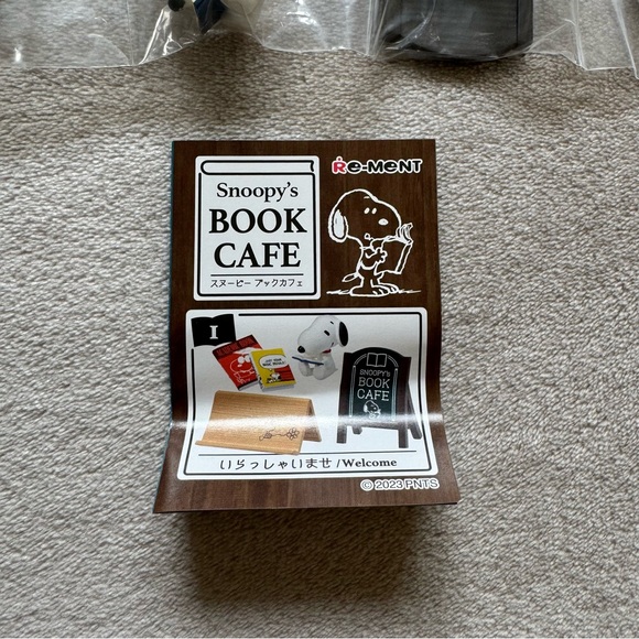 Re-ment Snoopy's Book Cafe Blind Box - Picture 5 of 6